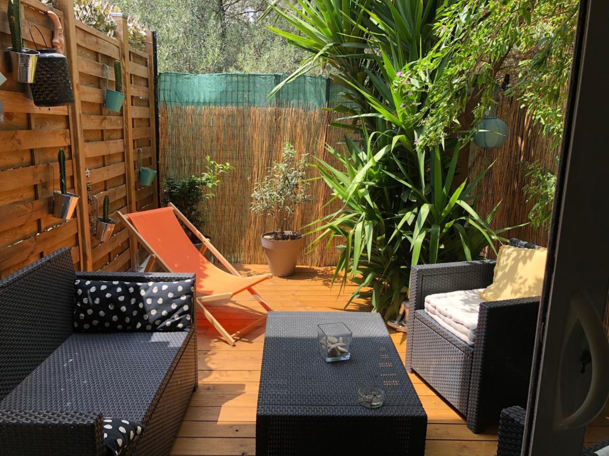 Agreable T2 Traversant Rdc Avec Terrasse + Balcon+ Parking 2 Places Montpellier Luaran gambar